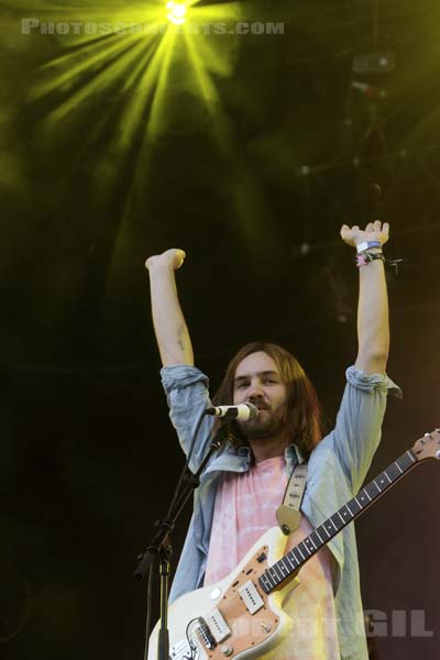 TAME IMPALA - 2015-08-30 - SAINT CLOUD - Domaine National - Grande Scene - 